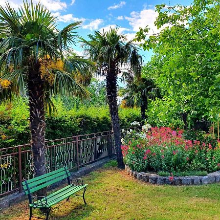 Apartamani Katarina Vl.Ilija Jusup Apartamento Starigrad Paklenica Exterior foto
